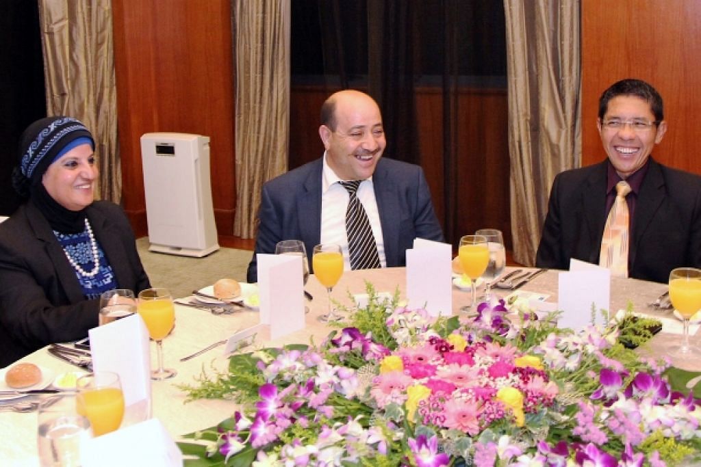 Maliki hos jamuan bagi menteri Palestin