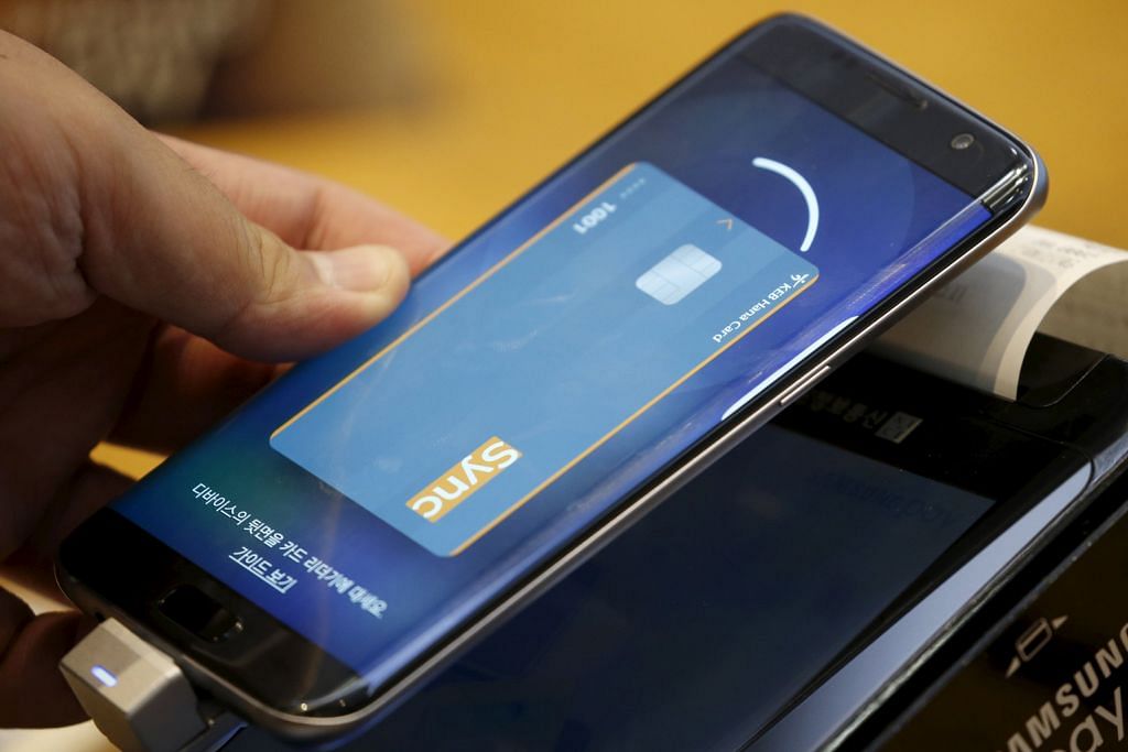 'Samsung Pay' susul khidmat bayaran guna telefon bimbit