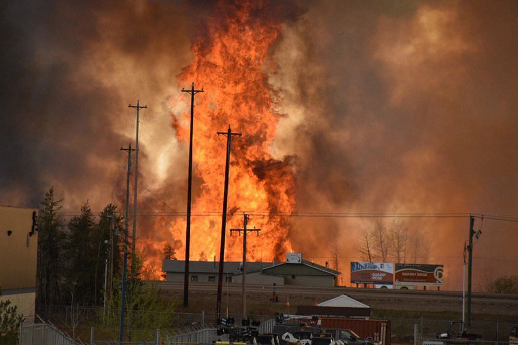 Ribuan penduduk Canada dipindah ekoran kebakaran hutan