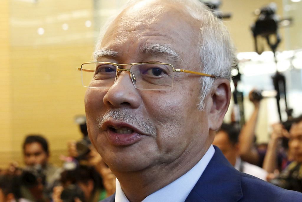Najib sindir sinis tindakan Mahathir untungkan BN menang pilihan raya
