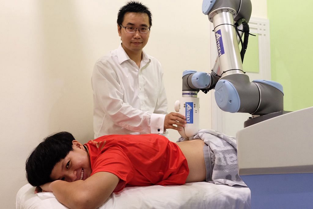 NTU perkenal robot bantu pertingkat produktiviti ahli fisioterapi dan pakar perubatan Cina