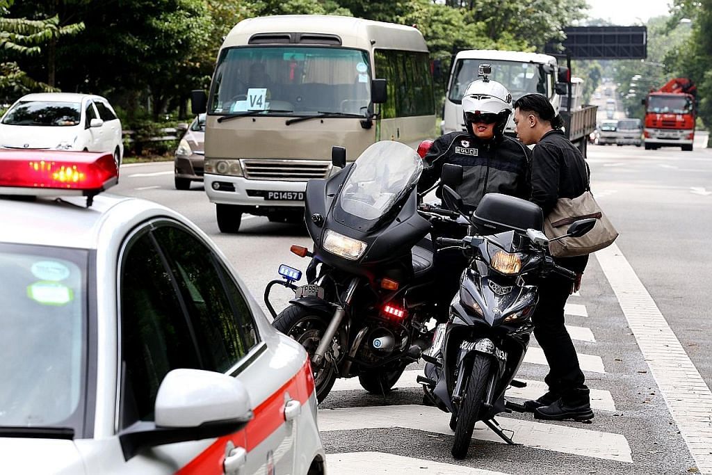 Pasukan 'ninja hitam' Polis Trafik jejak kesalahan jalan raya