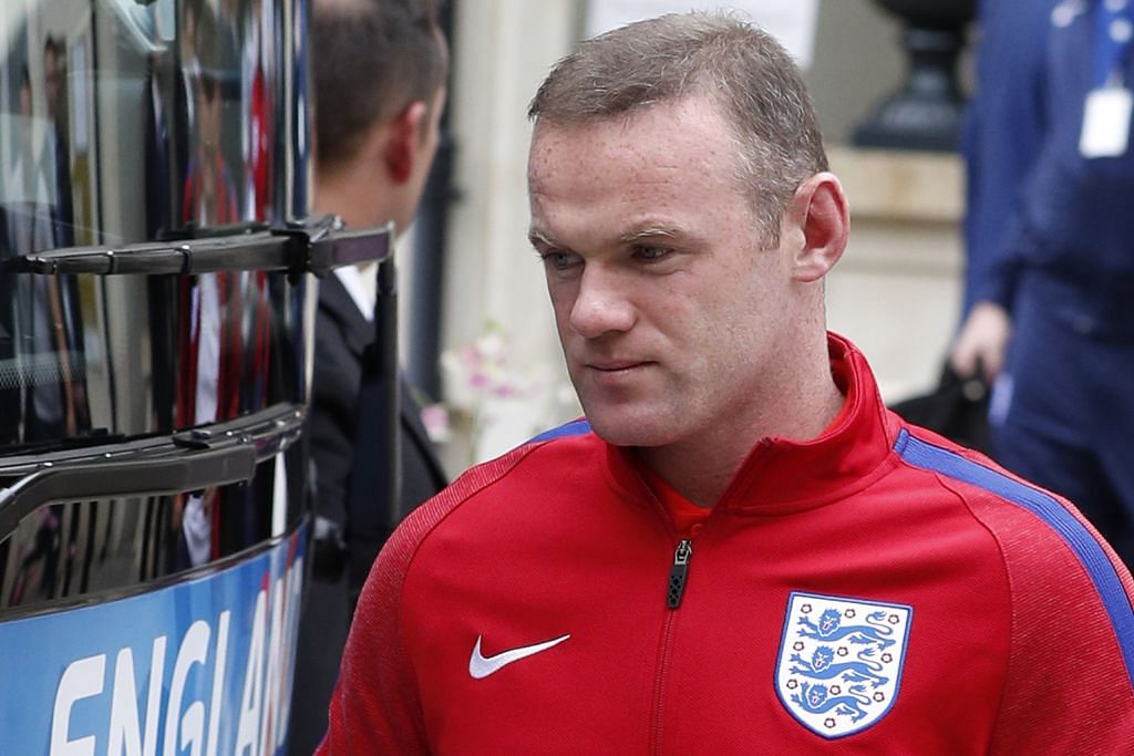 BOLA SEPAK ENGLAND Rooney kekal jadi kapten England