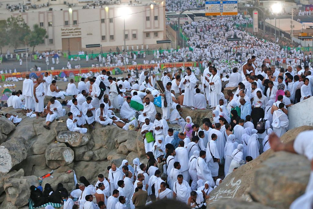 Perhimpunan terbesar manusia wukuf di Arafah