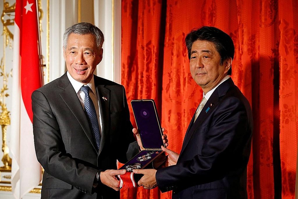PM Lee terima anugerah berprestij Jepun bagi pihak mendiang Encik Lee