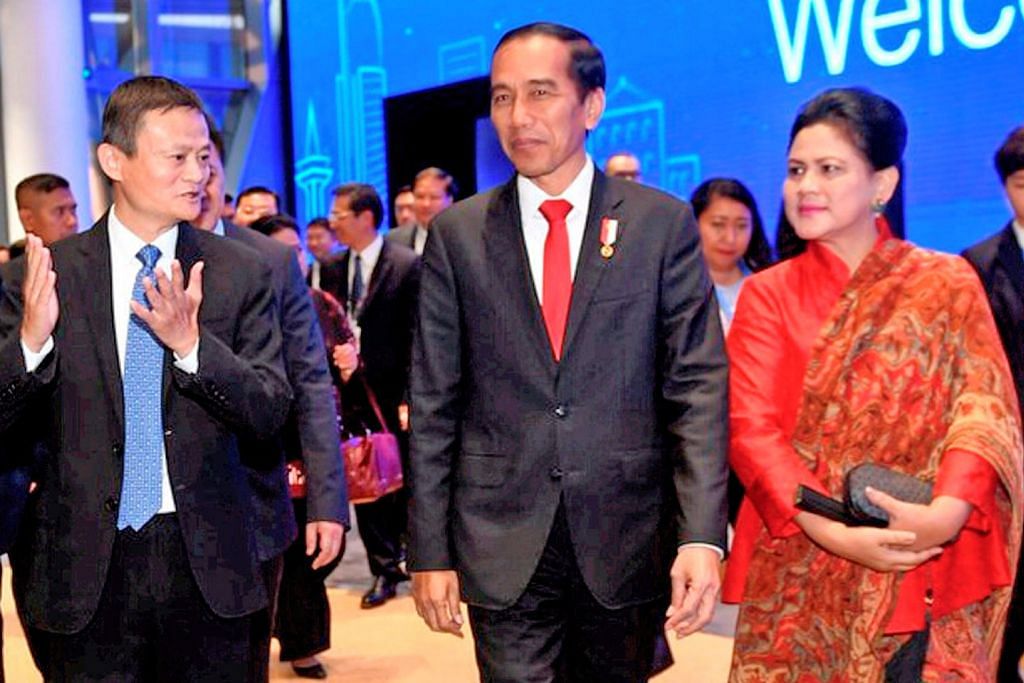 Jokowi minta bantuan Jack Ma majukan e-dagang Indonesia