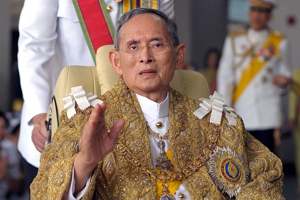 Raja Thai dihormati dan disanjung tinggi oleh rakyat