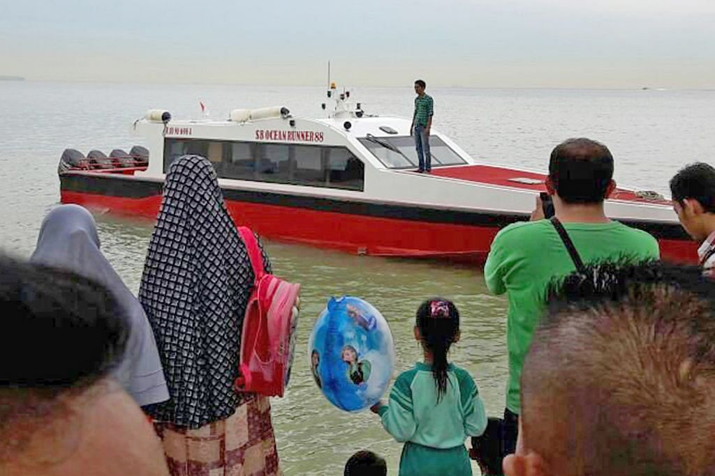 Hampir 20 maut bila bot dari Johor karam dekat Batam