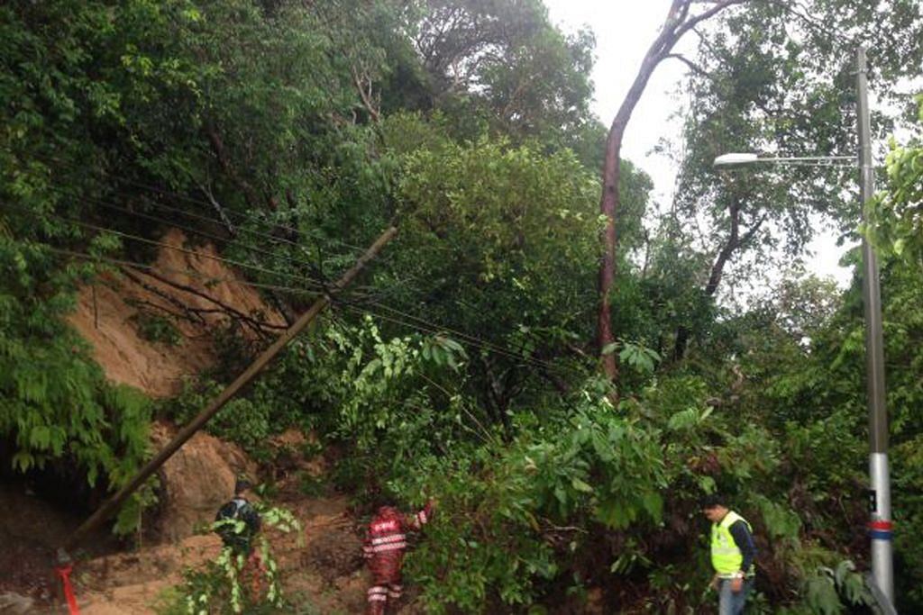 Hujan lebat sebabkan tanah runtuh di Pulau Pinang