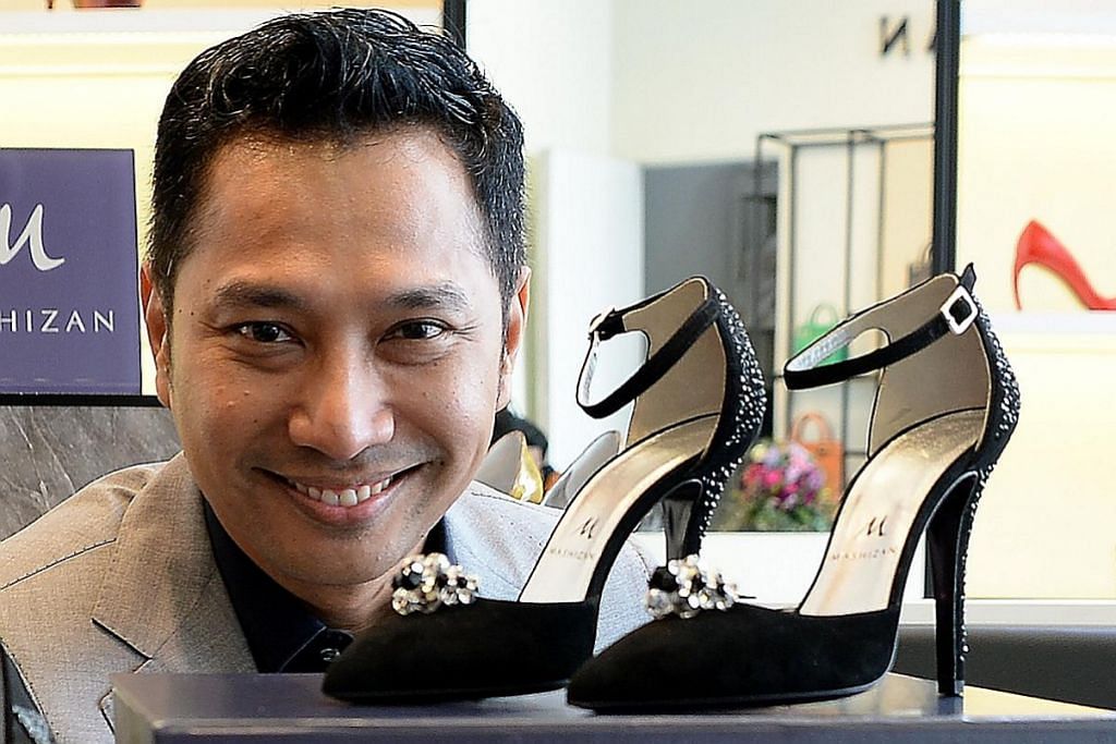 Pereka kasut Melayu calon Anugerah Fesyen S'pura