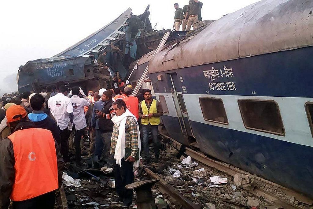 Lebih 100 maut dan ratusan lagi cedera selepas kereta api tergelincir di India