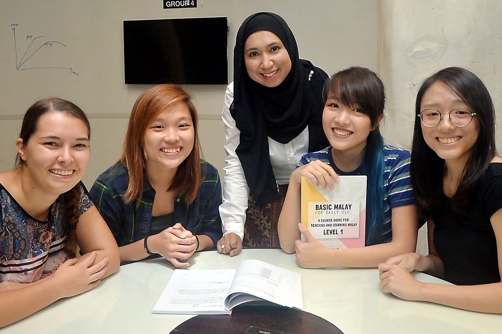 Mekar minat belajar bahasa Melayu