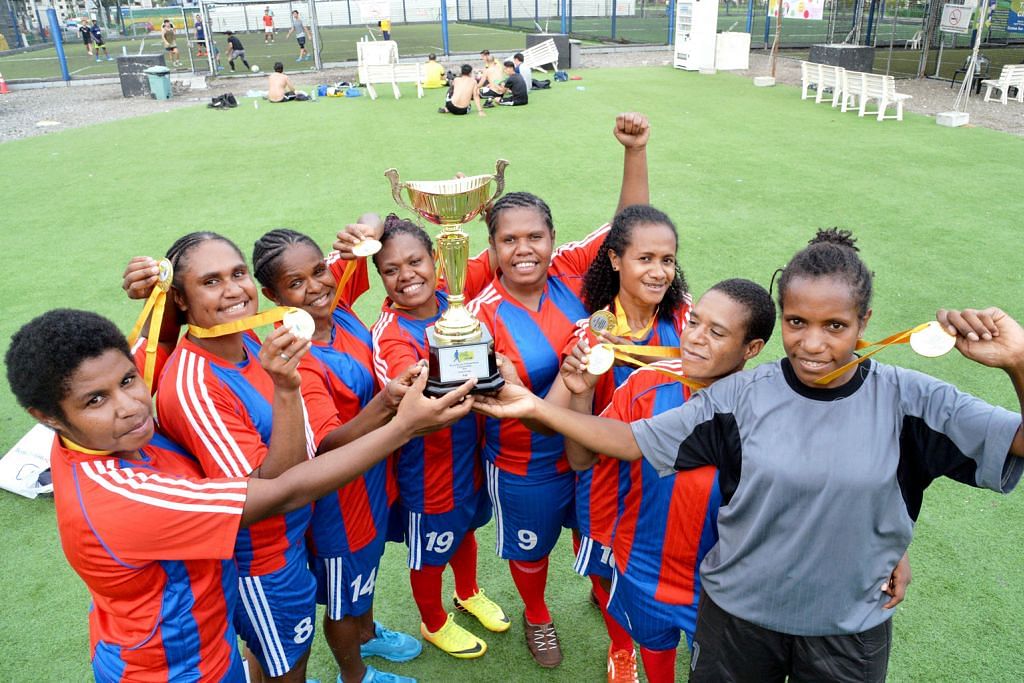 Wanita Papua terbukti gagah