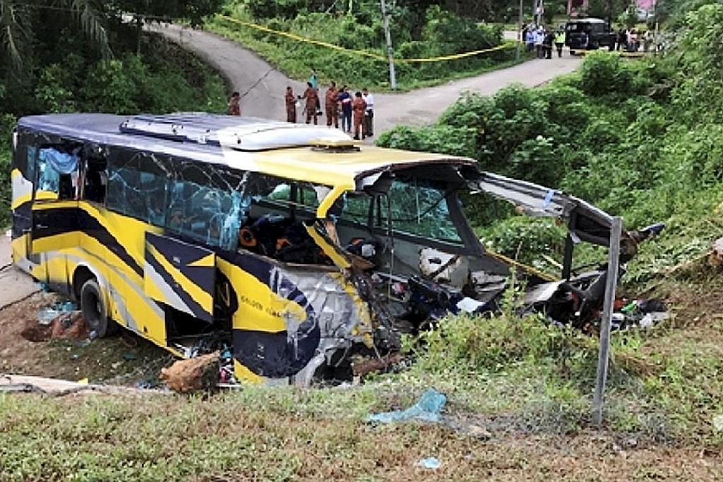 Tragedi Bas Di Muar Penguasa Cari Akar Masalah Berita Dunia Beritaharian Sg