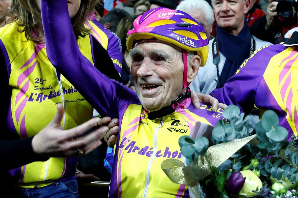 PERSONALITI SUKAN Lelaki Perancis 105 tahun cipta rekod baru lumba basikal