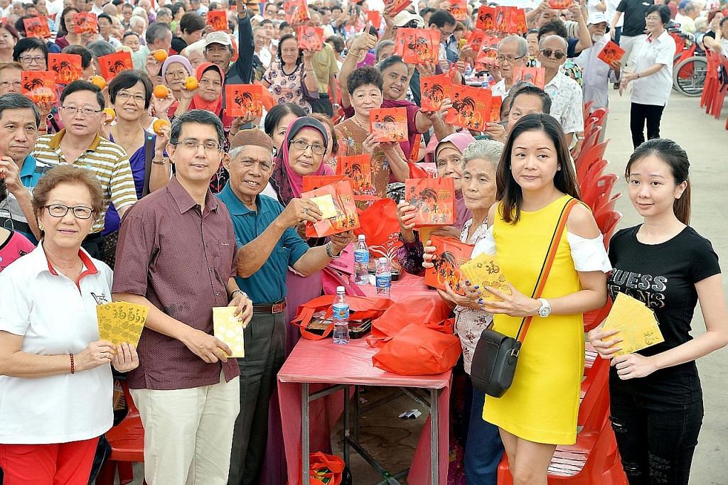 'Hong bao' bagi 2,300 penduduk
