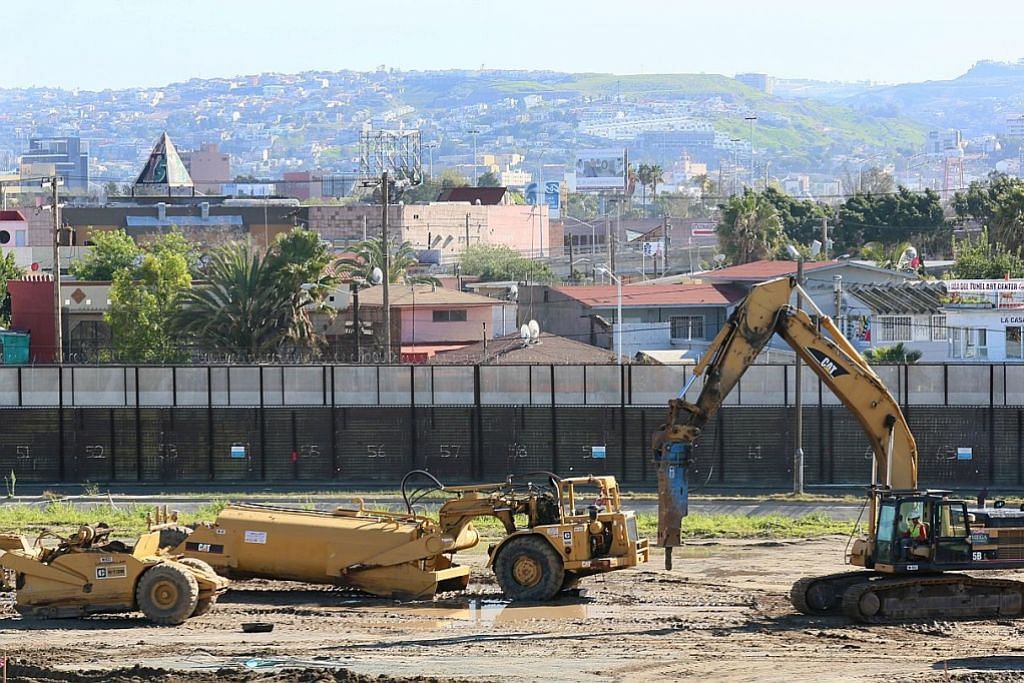 Presiden Mexico kutuk arahan Trump mulakan kerja bina tembok