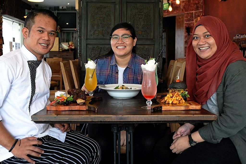 Tiga anak muda diberi peluang jadi tauke restoran
