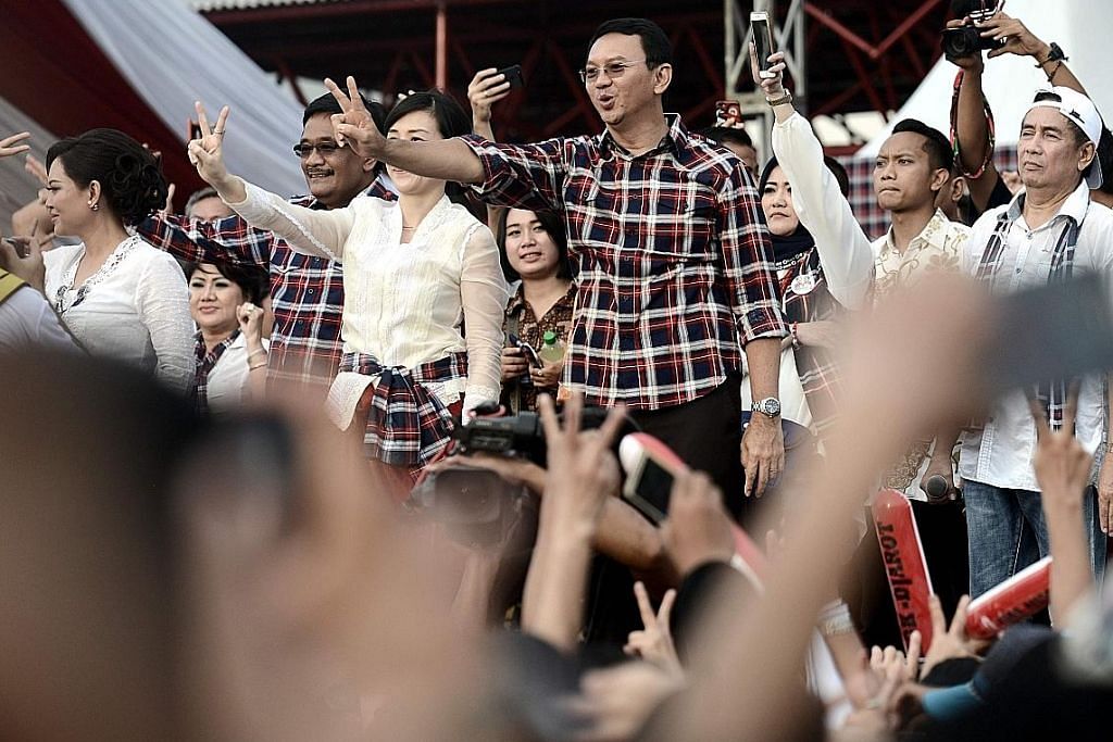 Puluhan juta rakyat Indonesia dijangka keluar mengundi lusa