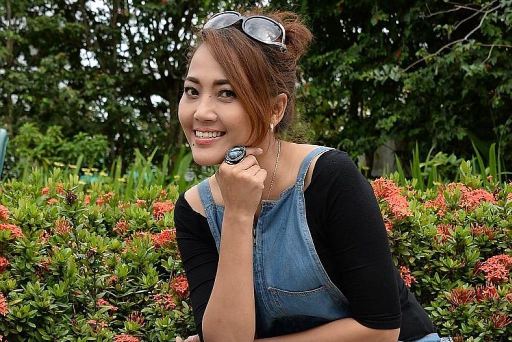 Populariti Rosalina melonjak di Indonesia Dua artis mekar di usia ranum