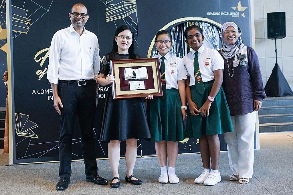 Tujuh sekolah terima Anugerah Kecemerlangan Membaca