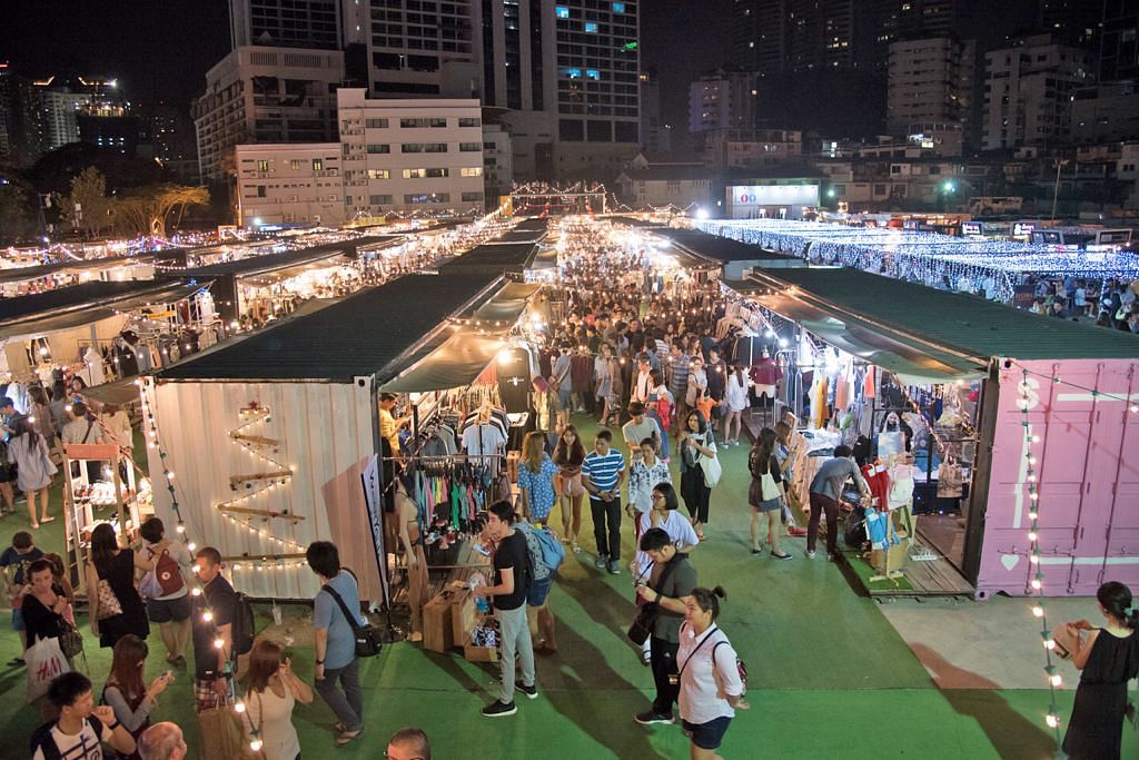 Pasar lambak Bangkok bertandang ke Singapura
