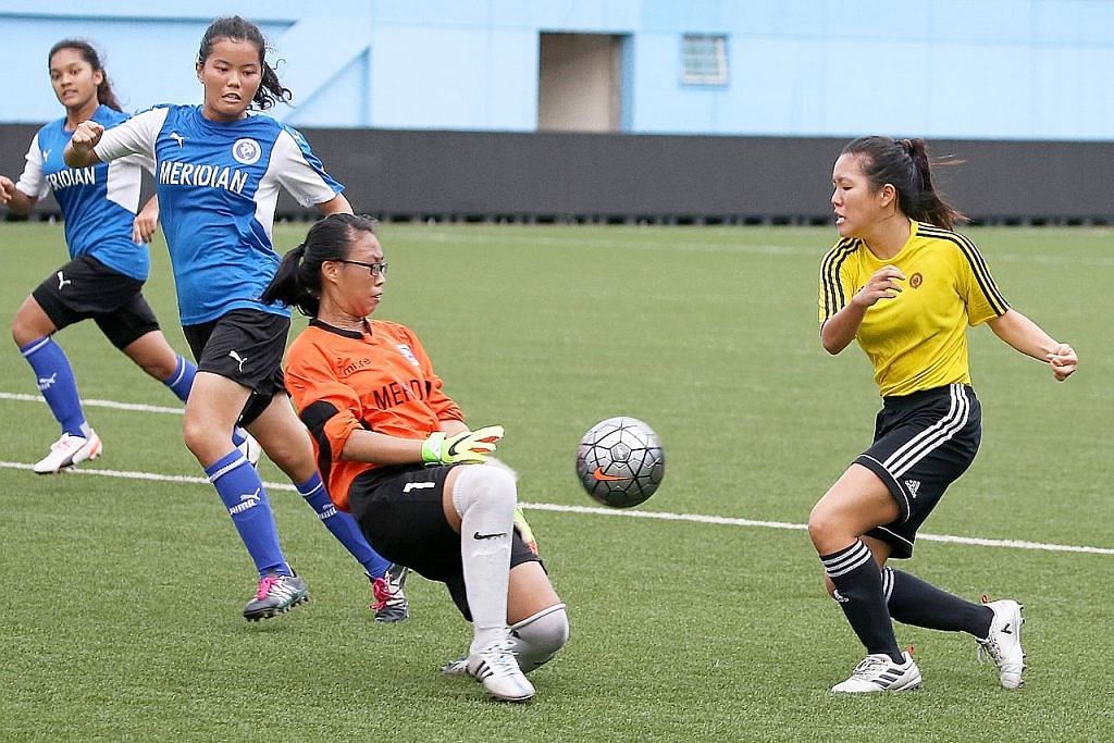 Pasukan bola sepak perempuan VJC jadi juara selepas penalti tentukan keputusan