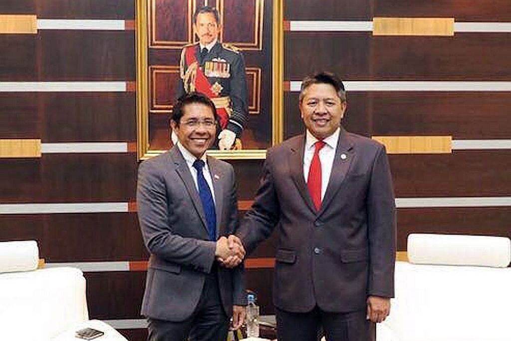 Pertemuan perkukuh kerjasama pertahanan S'pura-Brunei