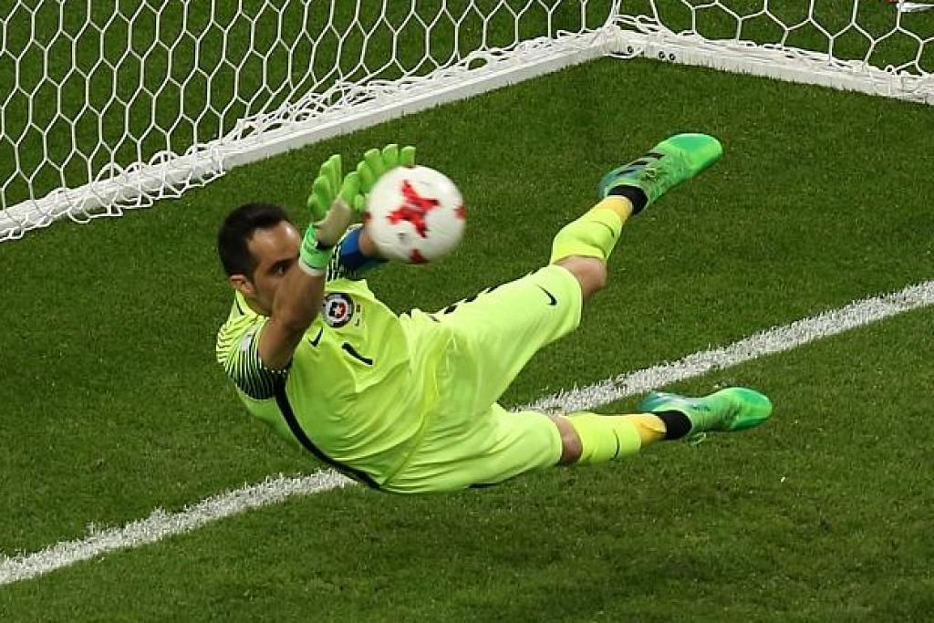 Bravo selamatkan tiga penalti, bantu Chile mara ke final