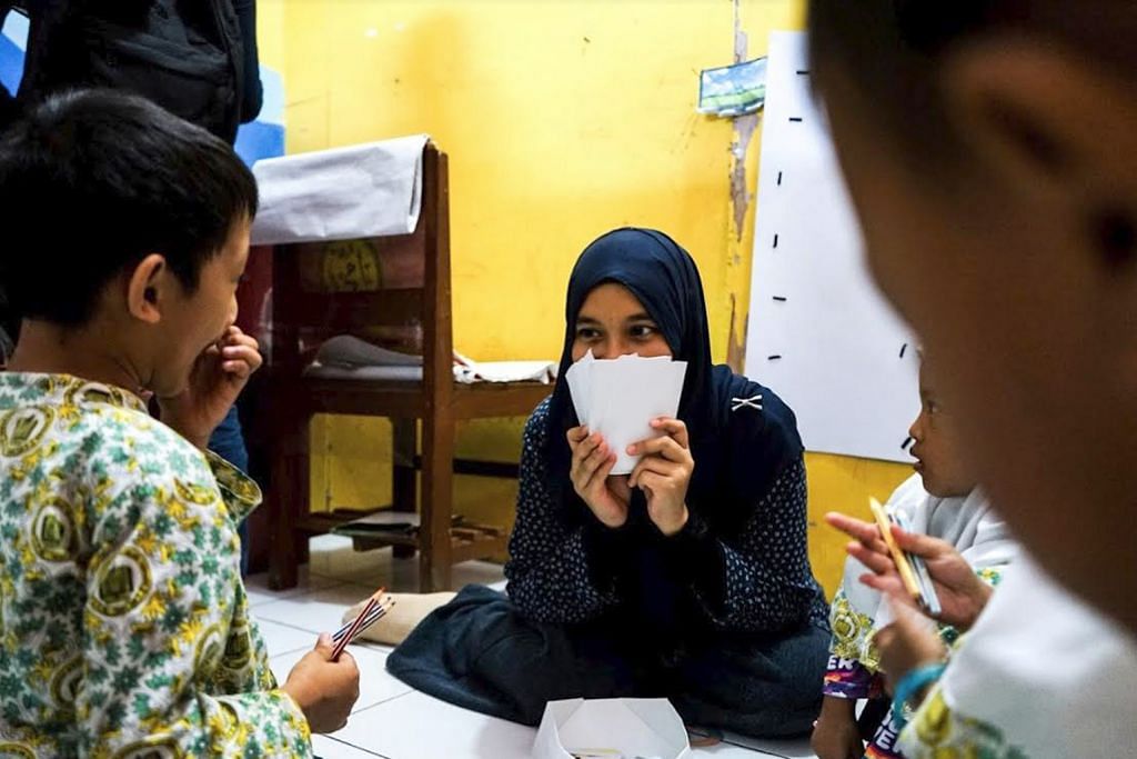 Siswa Muslim NTU jalankan kerja amal di Jawa Timur
