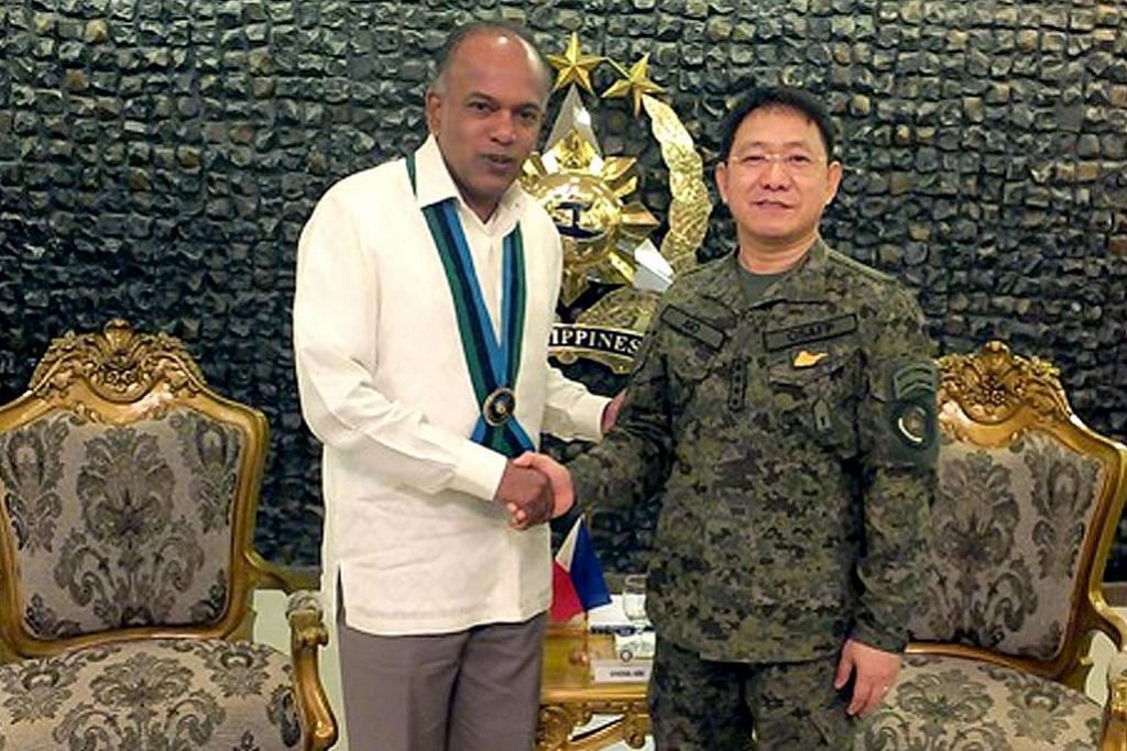 Shanmugam lawat Filipina