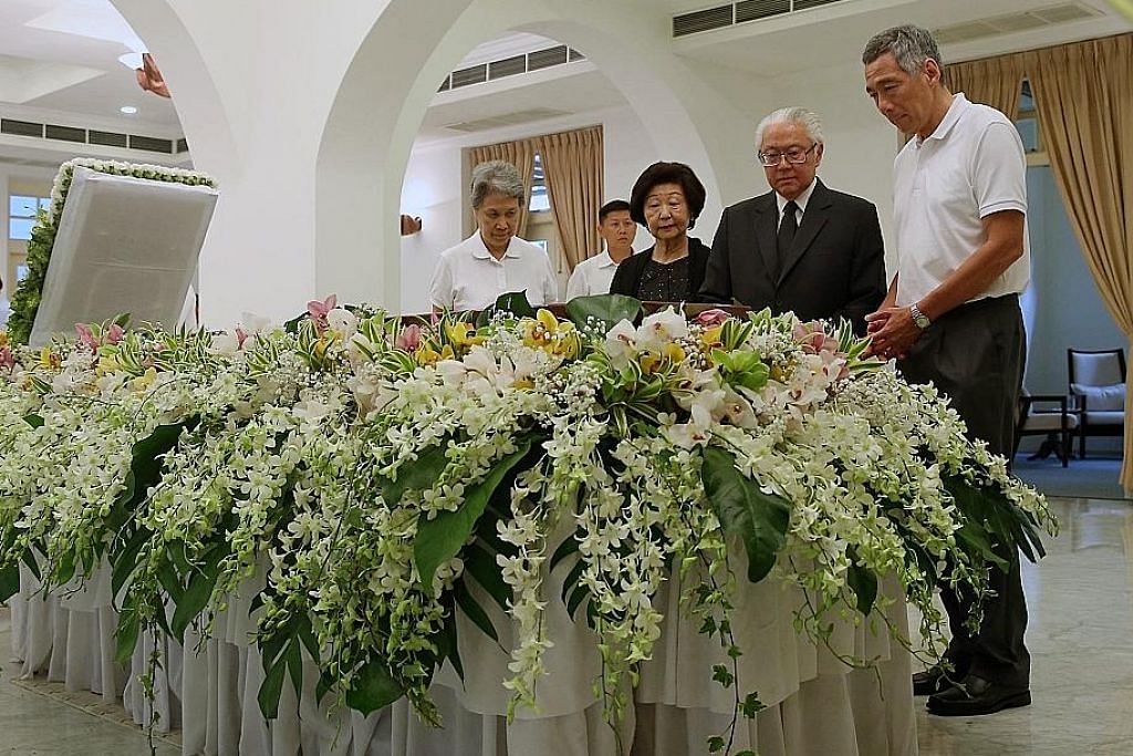 Pahit manis, cabaran jadi Presiden Kematian Perdana Menteri Pengasas Lee Kuan Yew Rusuhan di Little India Detik bersejarah bersama jaguh renang