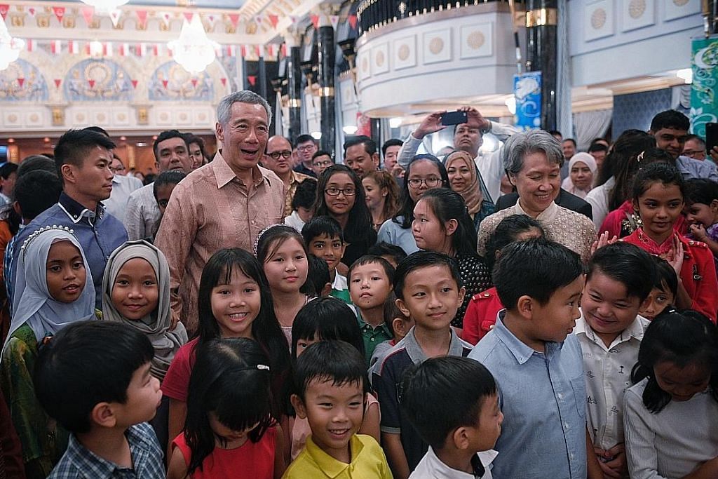Pemastautin berperanan sebagai 'duta' muhibah Singapura LAWATAN PM LEE KE BRUNEI