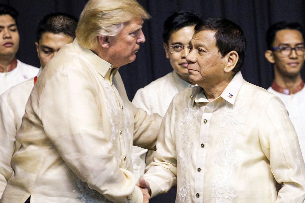 Duterte nyanyikan lagu cinta untuk Trump
