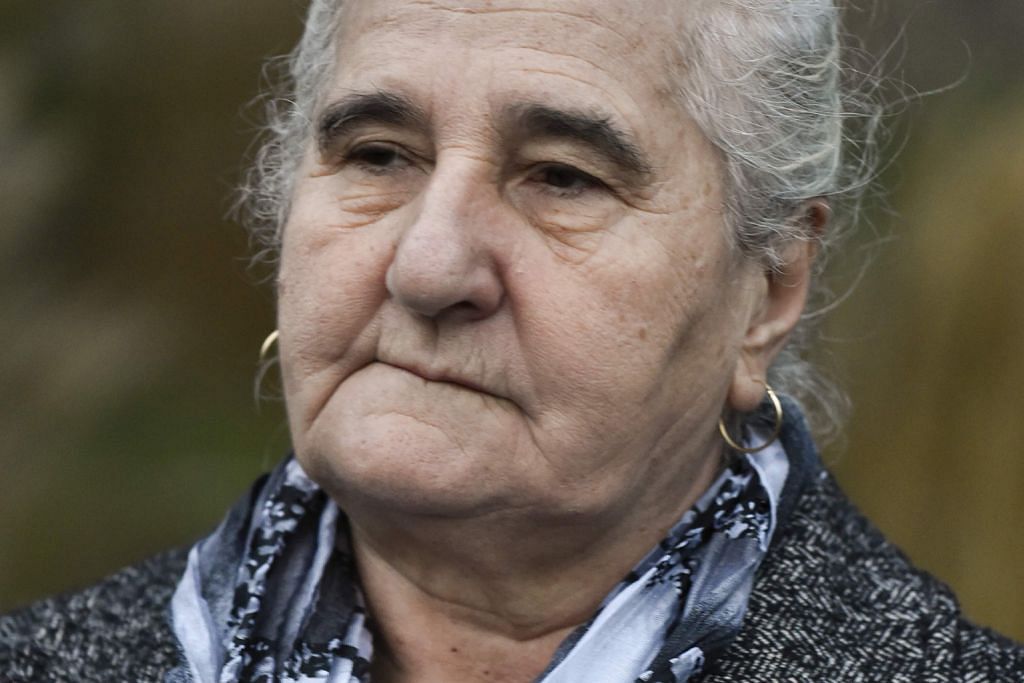 'Saya merayu pada Mladic jangan bunuh anak saya'