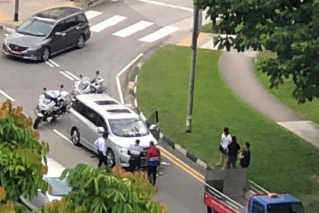 Elderly woman on e-bike taken to hospital after accident with car in Yishun