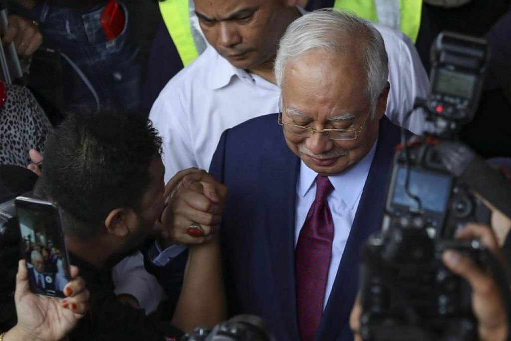 Bekas PM Malaysia Najib disoal siasat lagi, Berita Dunia ...