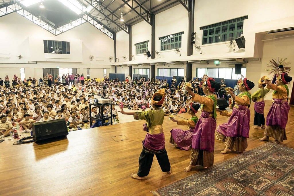 Seni dan budaya mekar di Tampines