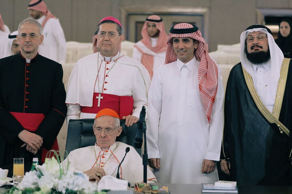 Lawatan pertama paderi kanan Katolik ke Arab Saudi
