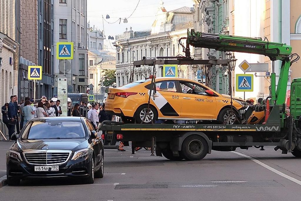 7 cedera apabila teksi rempuh pejalan kaki di Moscow