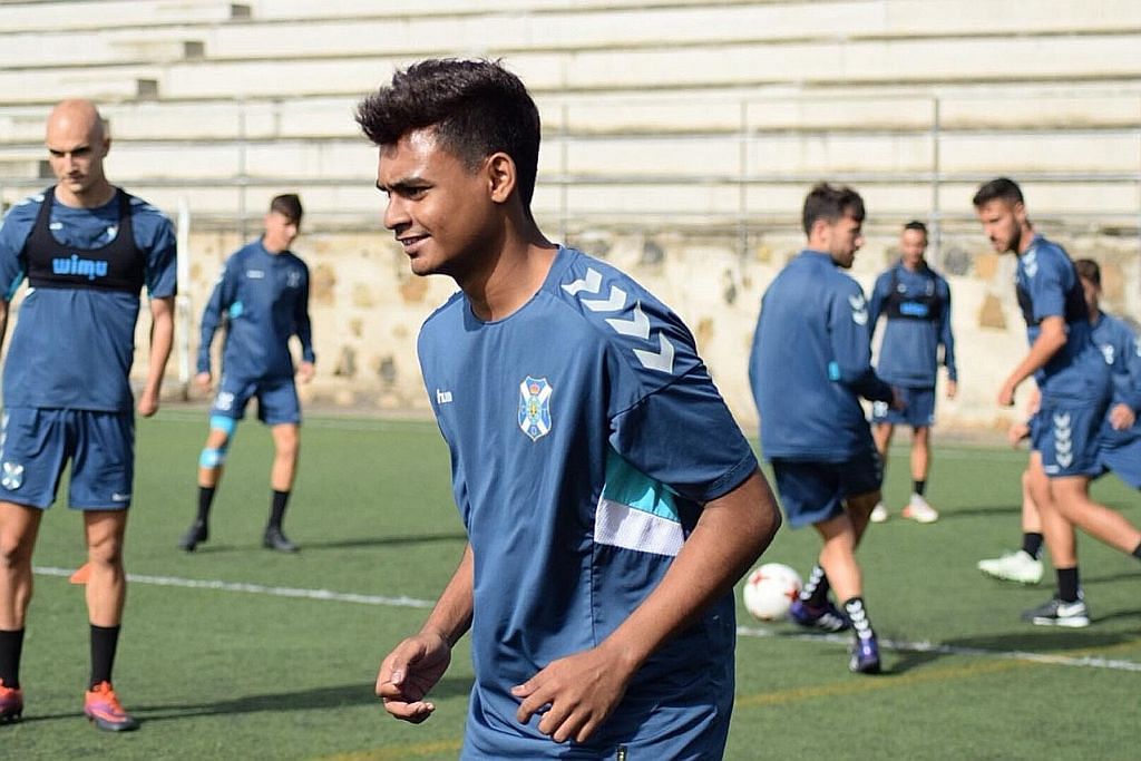 Buru kontrak profesional, Saifullah selesa berlatih dengan kelab Sepanyol