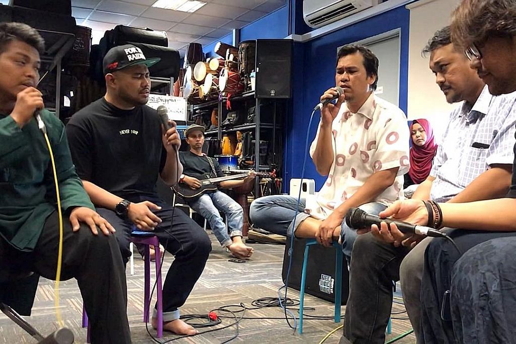 'Malam Sastera' tampil 2D, artis rap Daly Filsuf PESTA PENULIS SINGAPURA (SWF) 2018