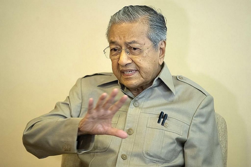 Sabah, Sarawak mungkin diberi lebih kuasa autonomi: Mahathir