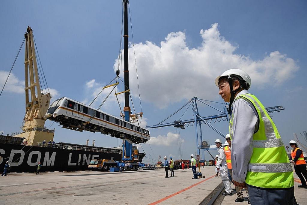Dua daripada 91 tren TEL tiba di Pelabuhan Jurong