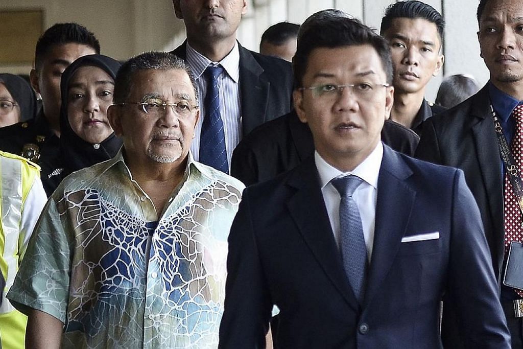 Isa Samad hadapi 10 tuduhan pecah amanah, rasuah libatkan RM3 juta