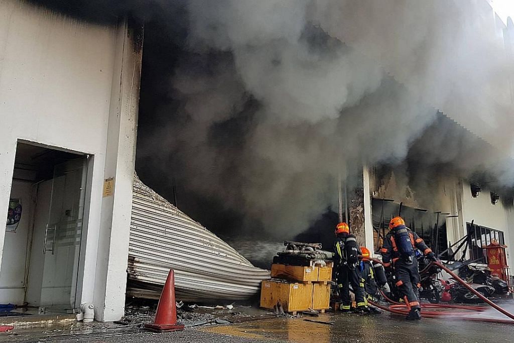 Kebakaran di firma Rentokil, seorang wanita dihantar ke hospital