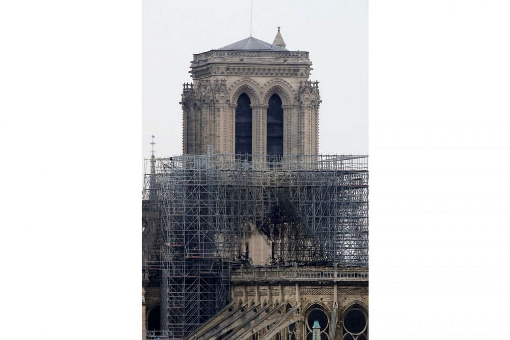 KESAN KEBAKARAN: Beginilah keadaan gereja besar Notre-Dame selepas kebakaran. - Foto Reuters