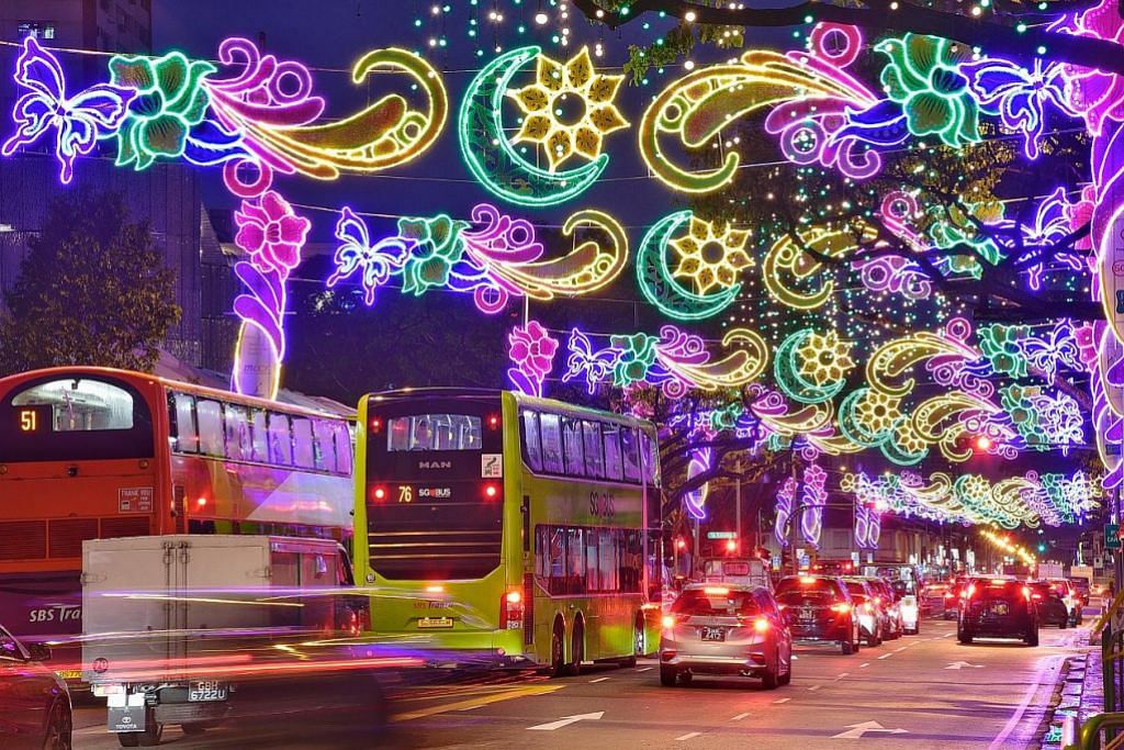 Semangat kampung serikan penyalaan lampu hiasan Geylang ...