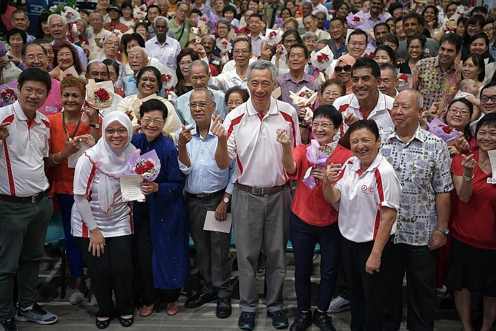 PM Lee sertai penduduk Ang Mo Kio, Sengkang West peringati Bicentennial