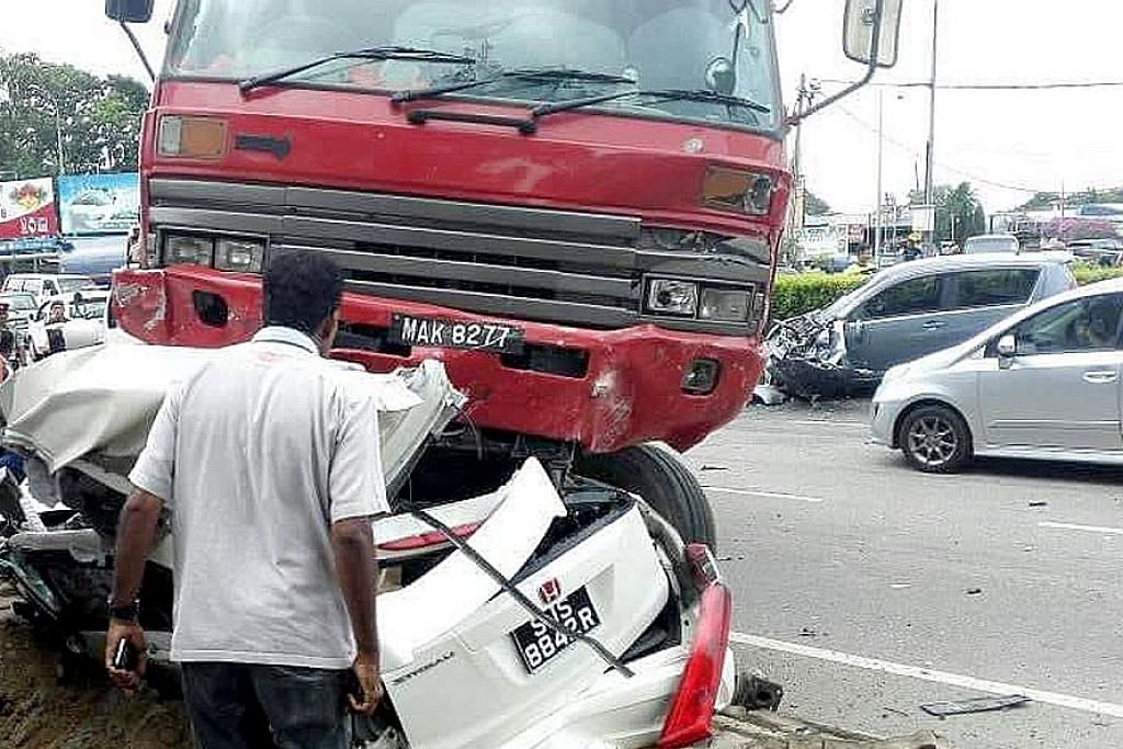 Jel 5 Tahun Bagi Pemandu Lori Yang Sebabkan Kemalangan Di M Sia Ragut Nyawa Empat Anak Beranak Dari S Pura Berita Dunia Beritaharian Sg